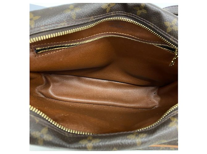 Sac à épaule Louis Vuitton Monogram Nile - vue 4
