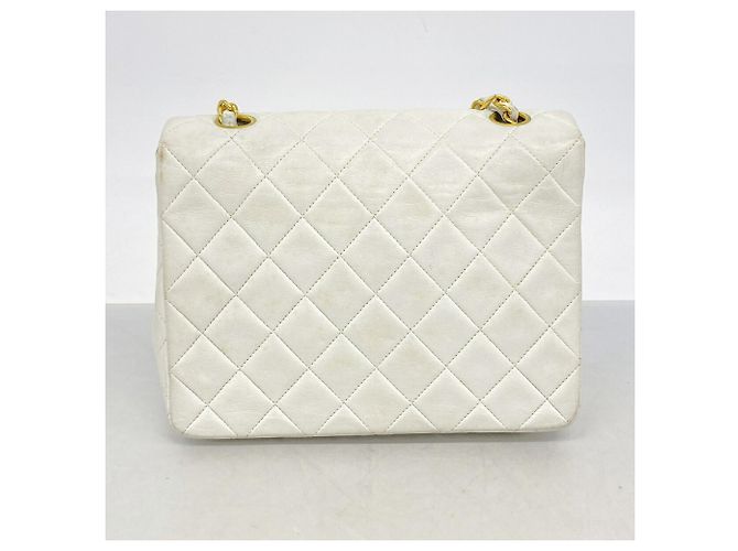 Chanel Matelassé Schultertasche mit Kette - Ansicht 11