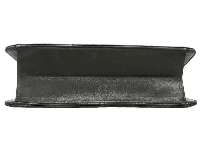 Borsa a tracolla con catena Chanel Matelassé - vista 3