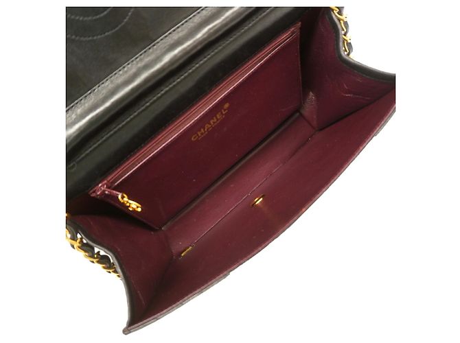 Borsa a tracolla con catena Chanel Matelassé - vista 4