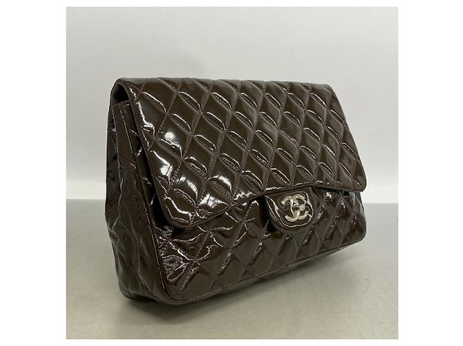 Chanel Schultertasche aus violettem Lackleder - Ansicht 2