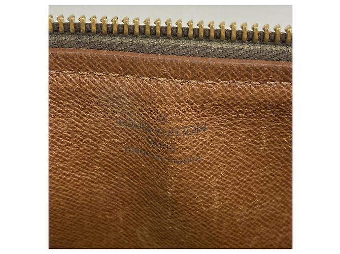 Bolsa Louis Vuitton Monogram Papillon 26 - vista 5