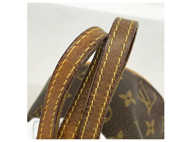 Bolsa Louis Vuitton Monogram Papillon 26 - vista 9