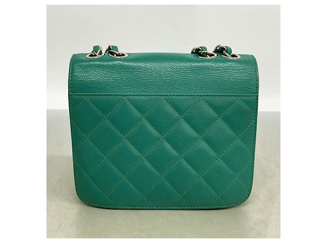 Chanel Matelassé Schultertasche mit Kette - Ansicht 13