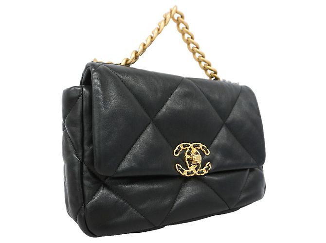 Bolsa Chanel em pele de cordeiro - vista 2