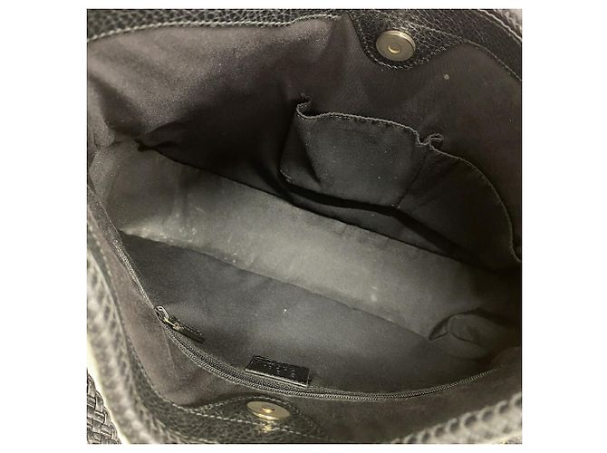 Borsa a tracolla Gucci in pelle nera - vista 4