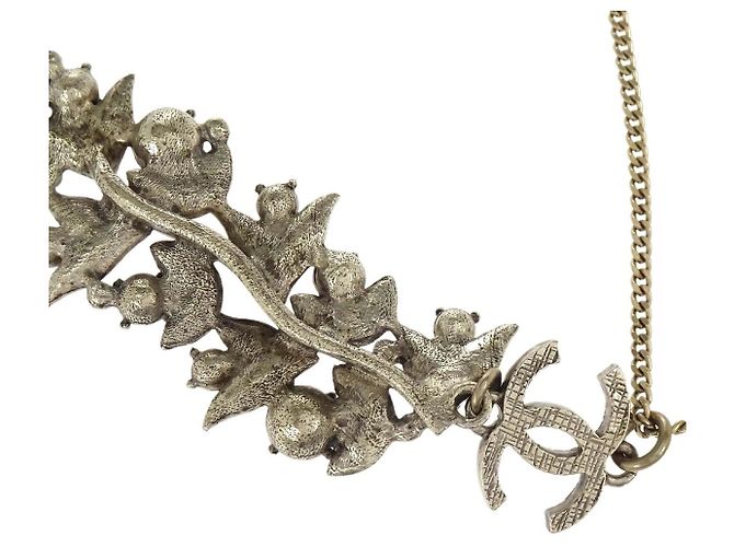 Pingente Chanel CC Leaf Cluster em metal com cristais - vista 3
