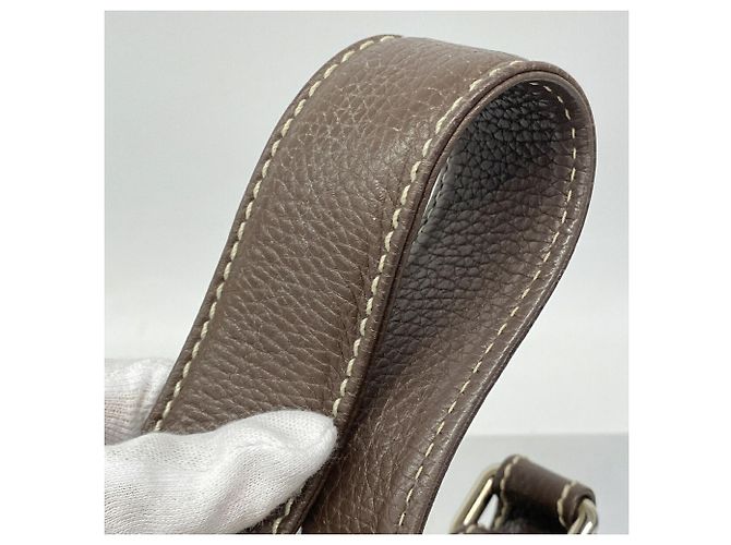 Borsa a tracolla Chanel in pelle marrone - vista 8