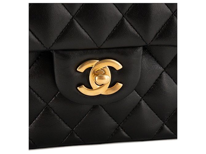 CHANEL - Borsa a tracolla Classique/Timeless 11.13 small Chanel in pelle liscia nera - vista 5