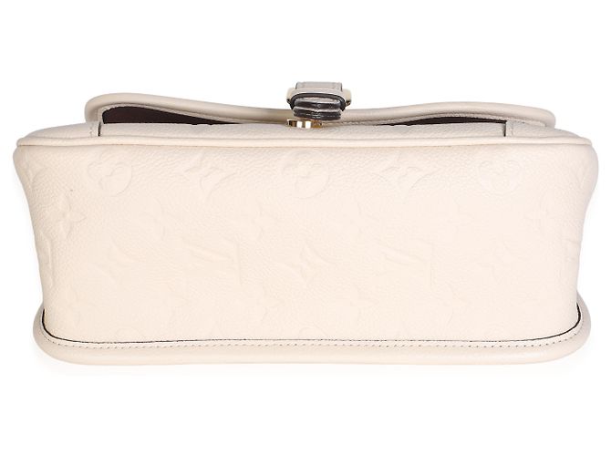 Louis Vuitton Cream Giant Monogram Empreinte Diane - vista 6