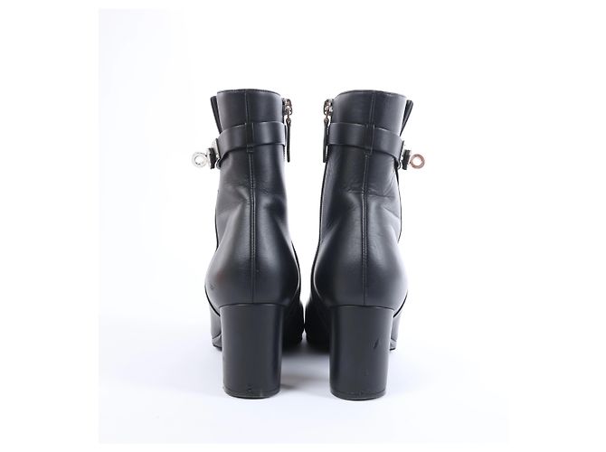Kelly Hermès Saint Germain Leather Ankle Boots in Black, size 36 - view 7