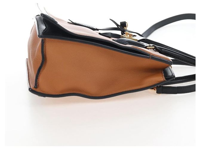 Louis Vuitton Cour Marly Leather with Studded Detail PM - vista 4
