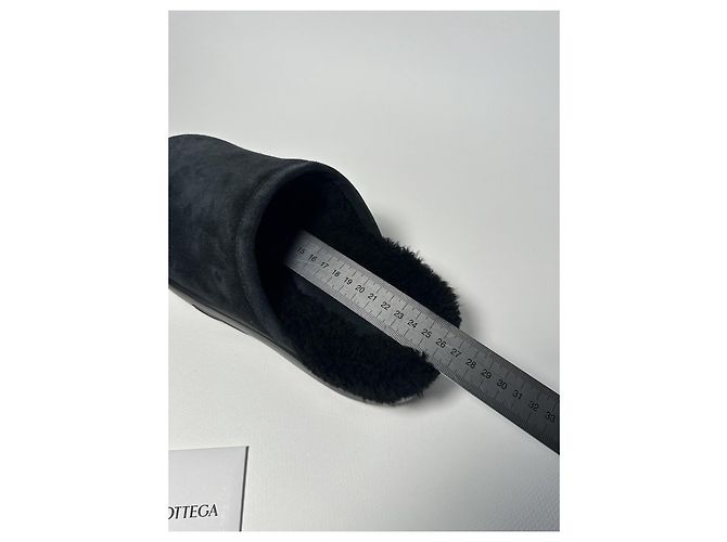 Bottega Veneta – Black Suede Snap Mules – Size 40 - vista 16