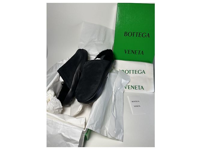 Bottega Veneta – Black Suede Snap Mules – Size 40 - vista 3