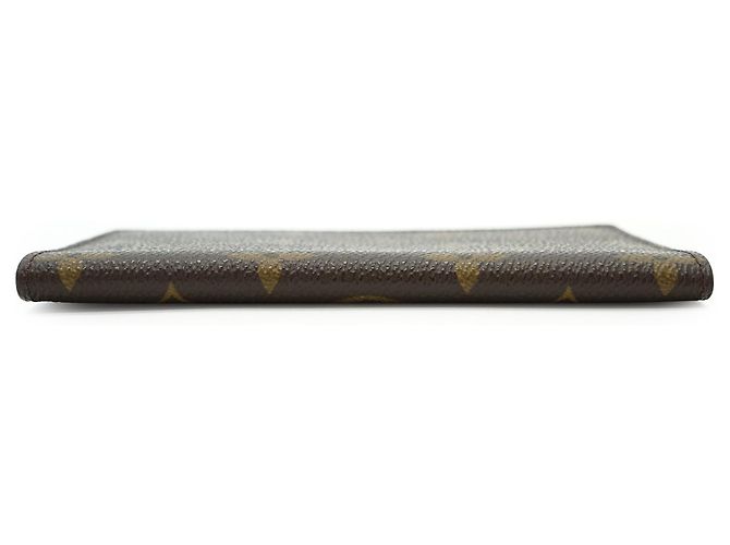 Louis Vuitton Capa de Passaporte Monogram Couverture - vista 3