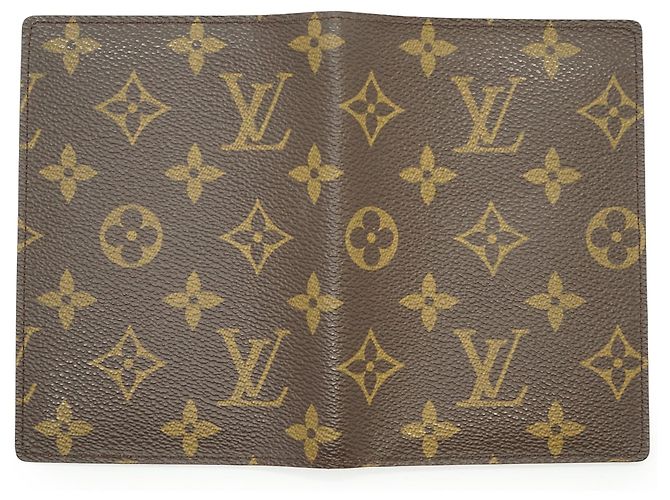 Louis Vuitton Capa de Passaporte Monogram Couverture - vista 7