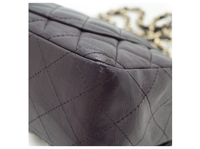 Chanel Mini Schultertasche aus gestepptem Lammleder mit einfacher Klappe und Kette - Ansicht 11