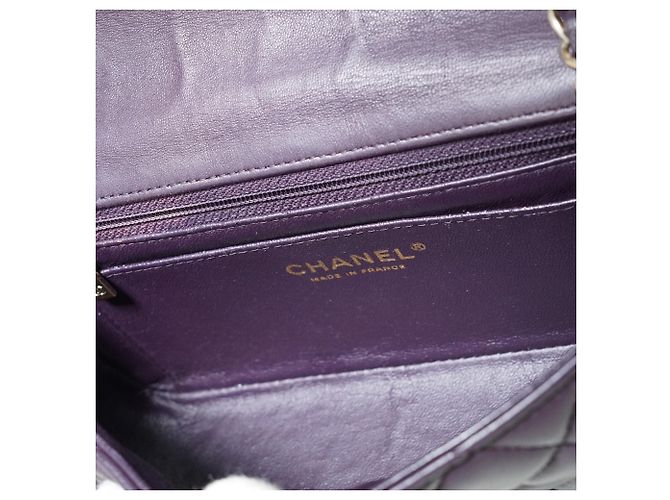 Chanel Mini Schultertasche aus gestepptem Lammleder mit einfacher Klappe und Kette - Ansicht 15