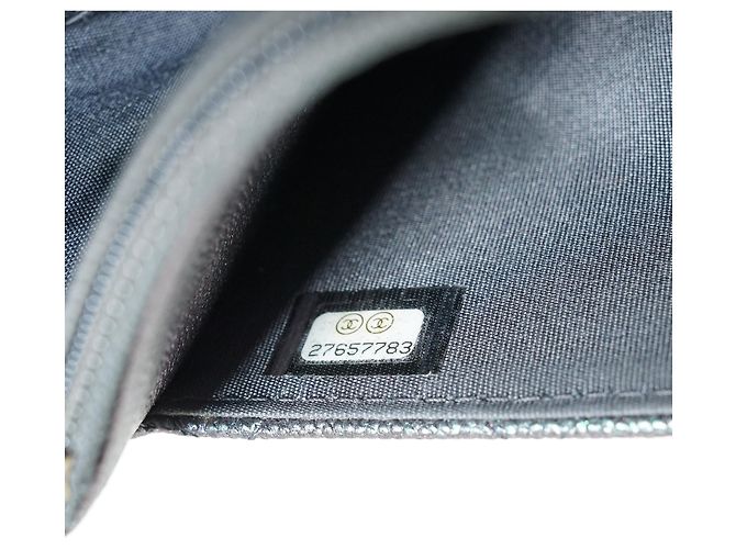 Chanel Portafoglio classico Matelassé in Caviale con catena - vista 17