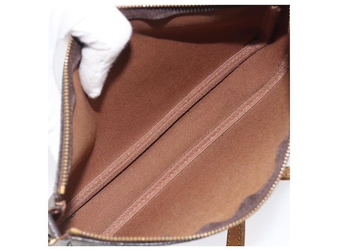 Pochette Accessoires NM aus Monogramm-Canvas von Louis Vuitton - Ansicht 5
