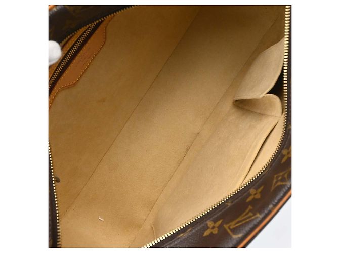 Louis Vuitton Cite Monogram Canvas GM - vista 3