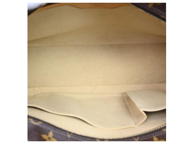 Louis Vuitton Cite Monogram Canvas GM - vista 3