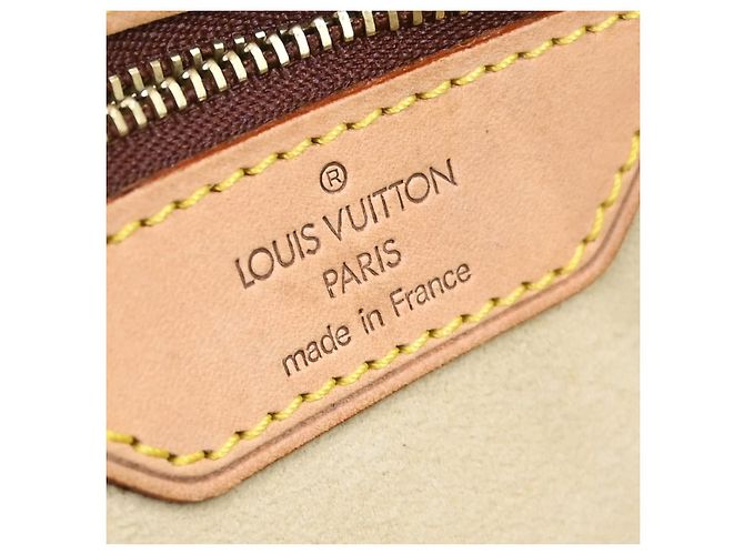 Louis Vuitton Cite Monogram Canvas GM - vista 4