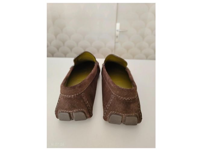 Louis Vuitton Mocassins en Daim Marron - vue 6