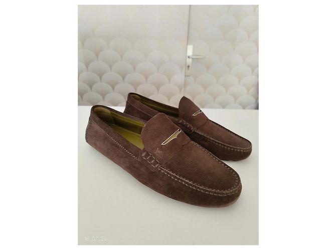 Louis Vuitton Mocassins en Daim Marron - vue 7