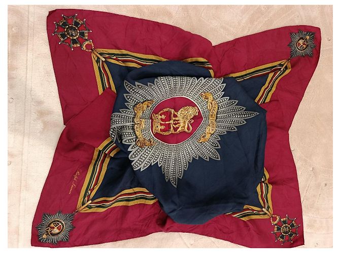 Pañuelo de seda Ralph Lauren con diseño de león y corona - vista 10