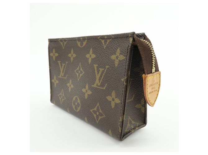 Louis Vuitton Toiletry Pouch Monogram Canvas 15 - Ansicht 3