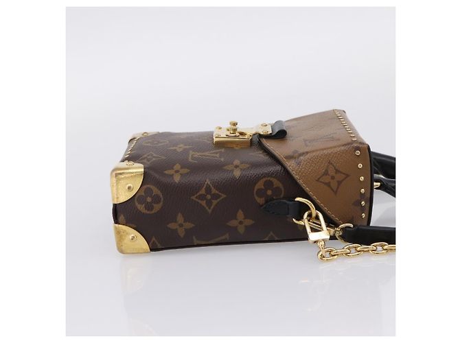 Louis Vuitton Camera Box NM Studded Reverse Monogram Canvas - vista 4
