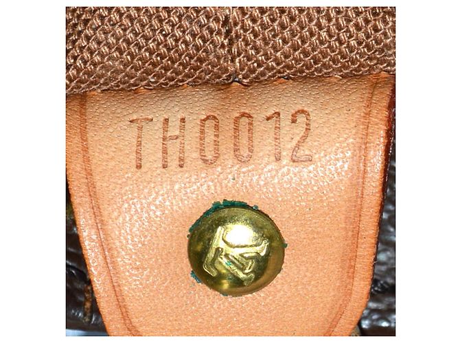 Louis Vuitton Cabas Mezzo Monogram Canvas GM - view 5