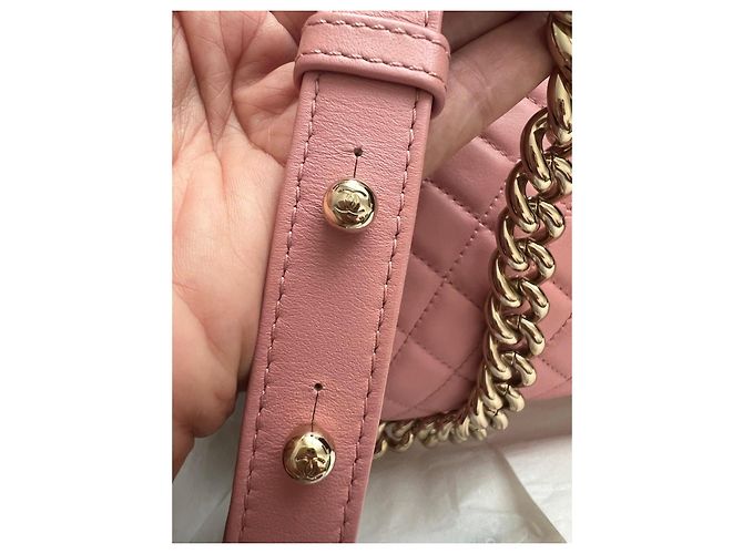 Bolso Chanel Boy Chanel en piel rosa - vista 12