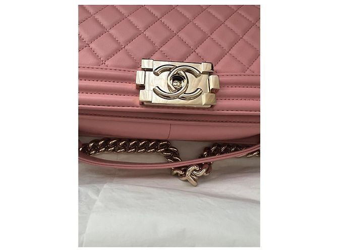 Bolso Chanel Boy Chanel en piel rosa - vista 6
