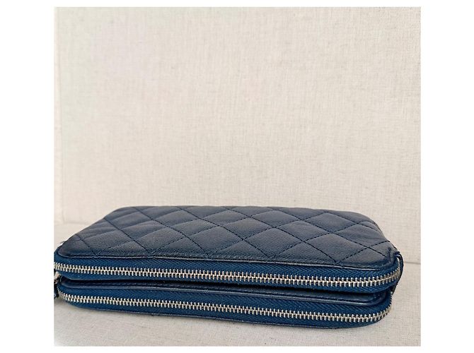 Chanel Wallet on Chain (WOC) in pelle caviar matelassé Blu Navy - vista 11