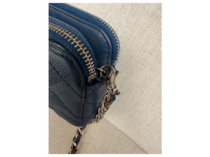 Chanel Wallet on Chain (WOC) in pelle caviar matelassé Blu Navy - vista 5