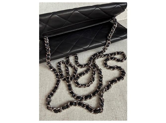 Borsa Chanel Wallet On Chain (WOC) in pelle di agnello nera - vista 17