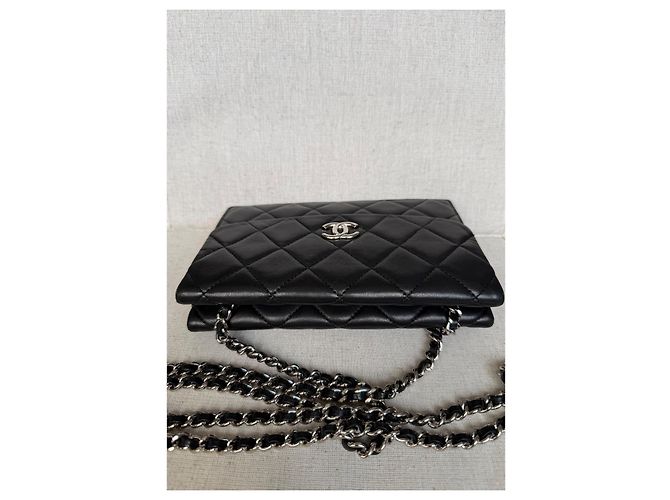 Borsa Chanel Wallet On Chain (WOC) in pelle di agnello nera - vista 2