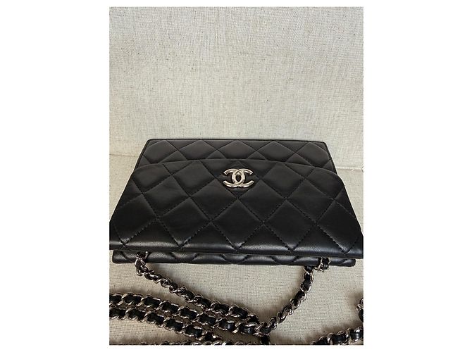 Borsa Chanel Wallet On Chain (WOC) in pelle di agnello nera - vista 9