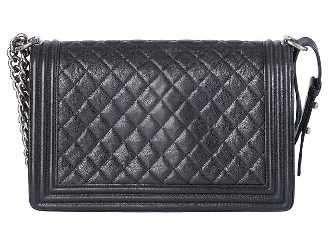 Bolsa de Ombro Chanel Boy Medium em Couro Matelassê - vista 5