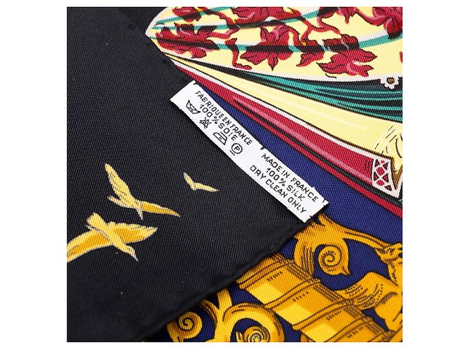 Pañuelo de seda Hermès LAtlantide Negro 90 Scarves - vista 9