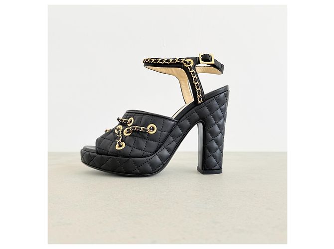 Moschino Resort 2016 Sandali Platform in Pelle Trapuntata - vista 5