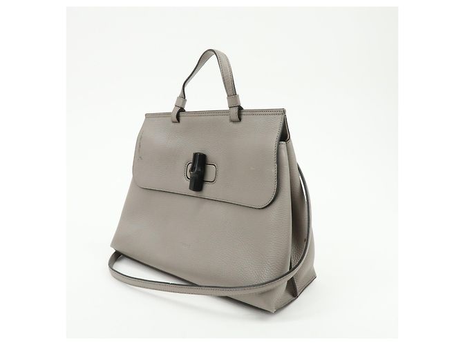 Gucci Bamboo Daily Top Handle Leather Small - vista 3