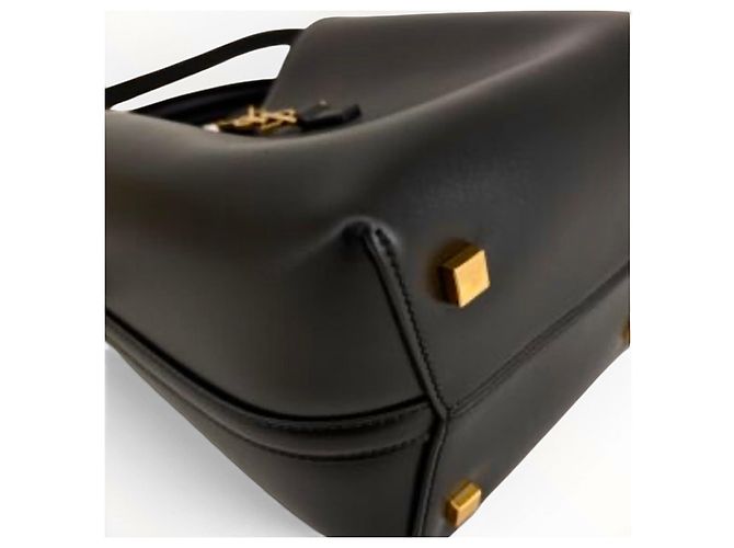 Autre Marque Saint Laurent Le 37 Mini Sac en Cuir Noir - vue 19