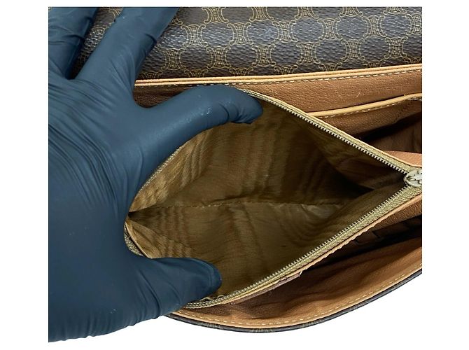 Céline Borsa a tracolla in pelle Celine Macadam Blazon Pattern Triomphe - vista 10