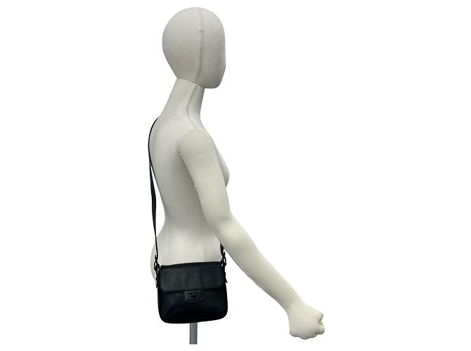Chanel Vintage Coco Mark Schultertasche aus Leder - Ansicht 2