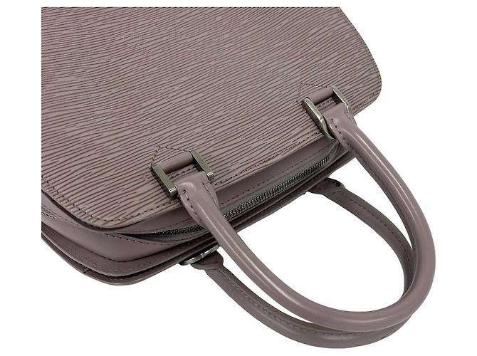 Borsa Louis Vuitton Pont Neuf in pelle Epi - vista 4