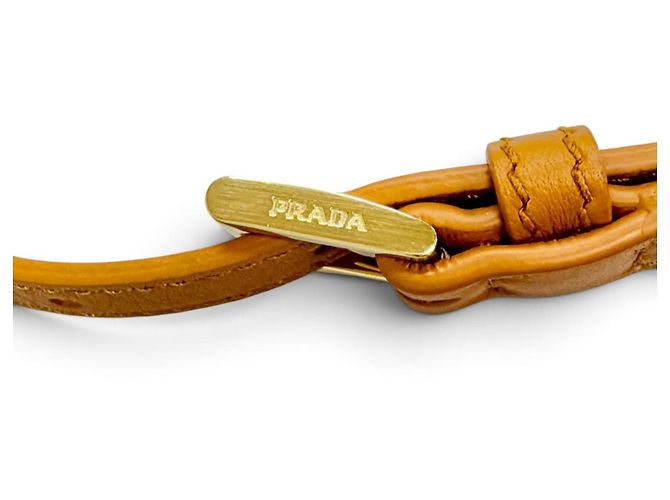 Borsa a tracolla Prada in pelle grana morbida con logo triangolare - vista 11