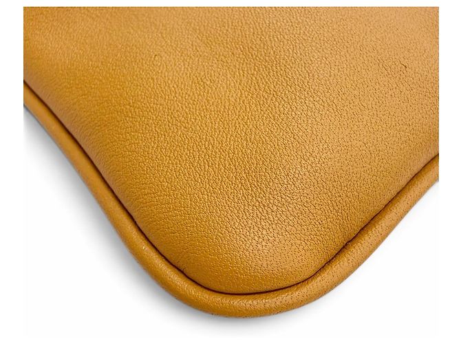 Borsa a tracolla Prada in pelle grana morbida con logo triangolare - vista 8
